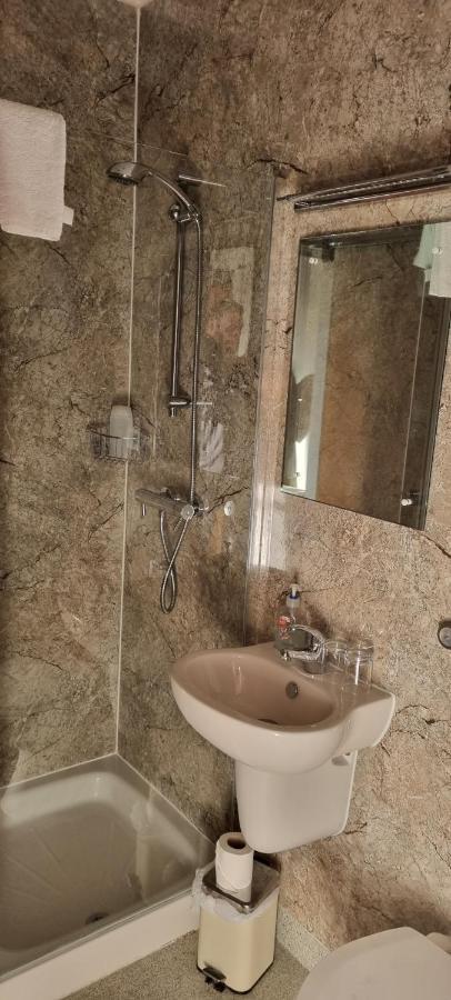 Ecclefechan Hotel 외부 사진